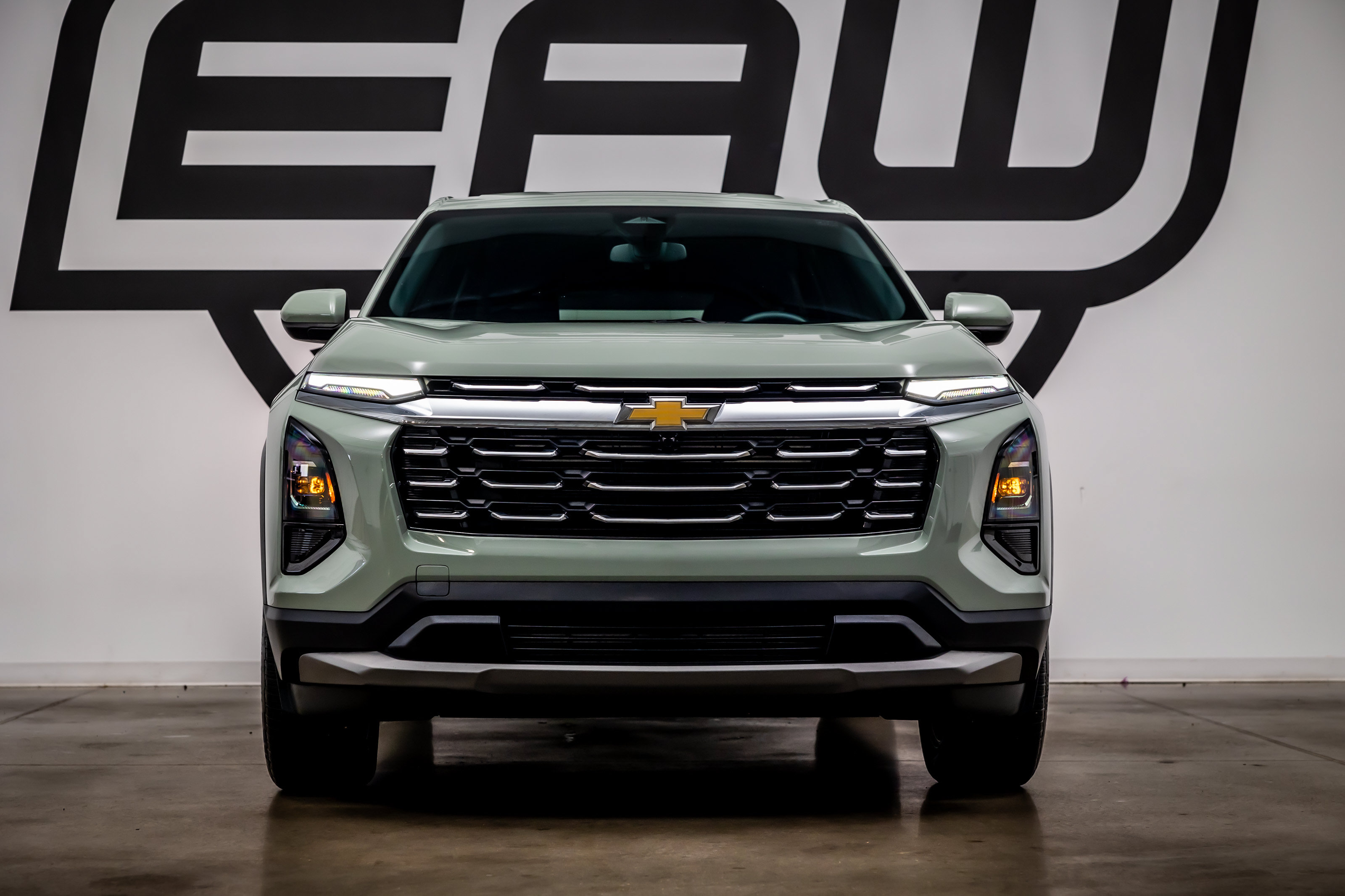 Used 2025 Chevrolet Equinox LT FWD image 4