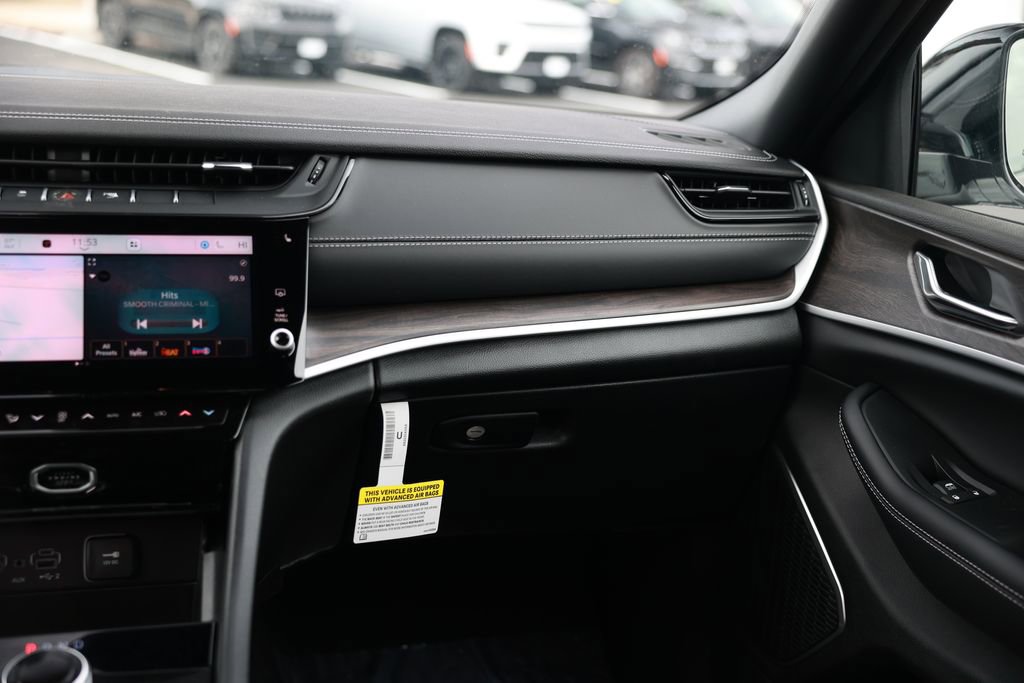 New 2026 Jeep Grand Cherokee Limited image 24