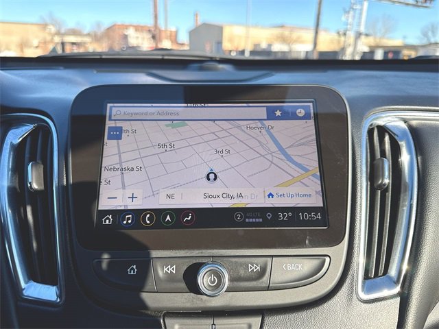 Used 2024 Chevrolet Malibu LT image 14