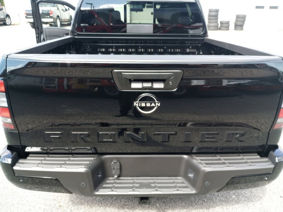 New 2026 Nissan Frontier SV w/ Tow Package image 14