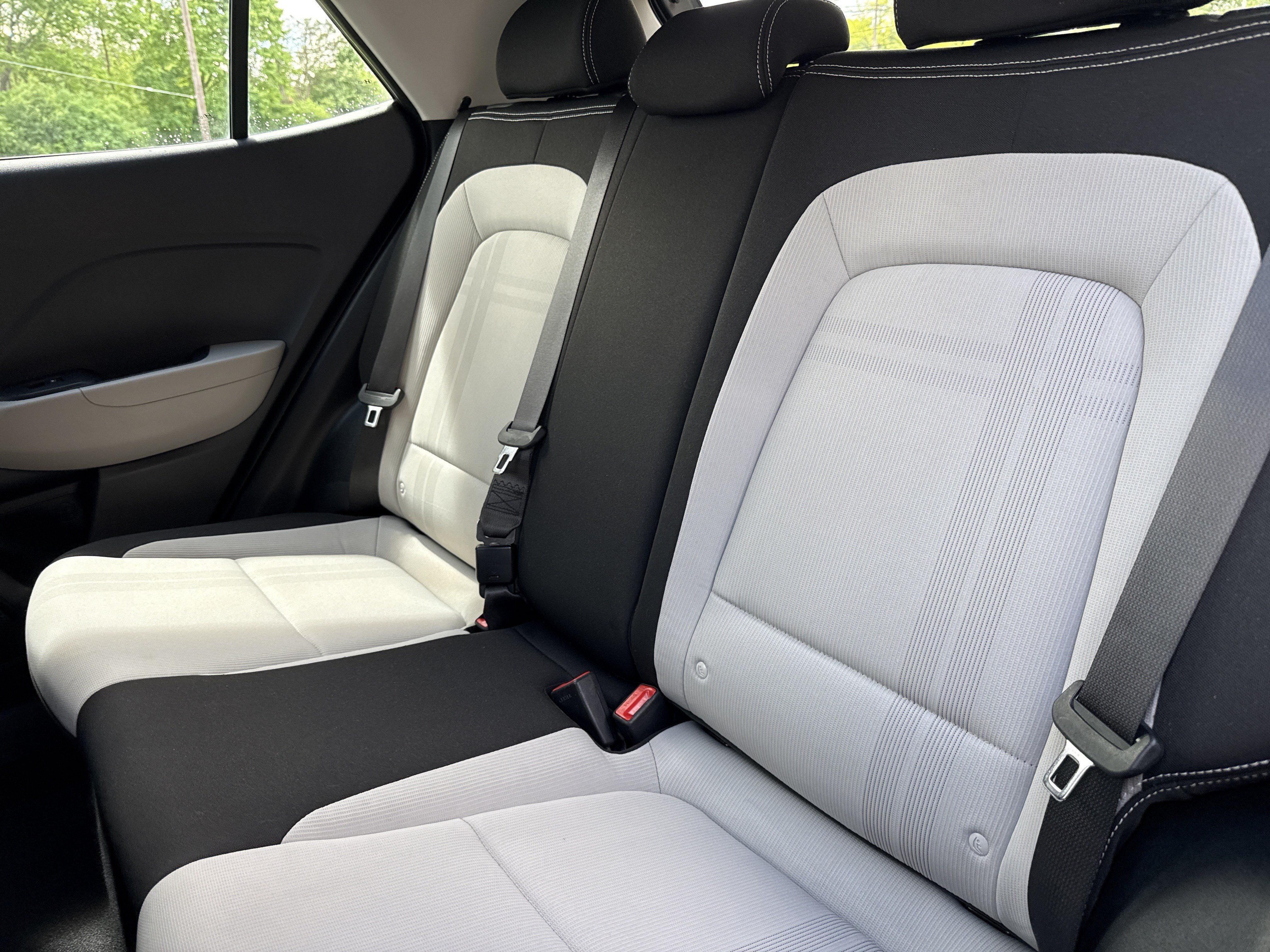 Certified 2025 Hyundai Venue SEL FWD image 15