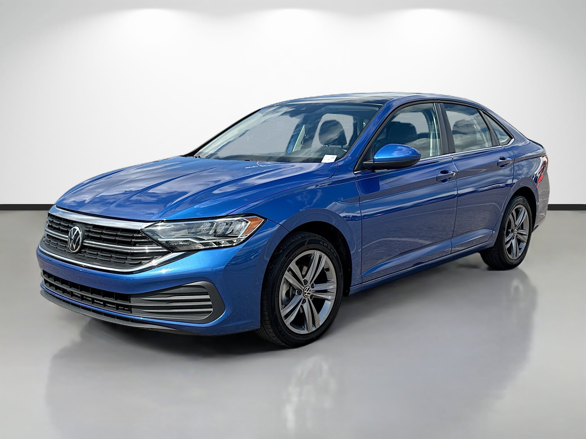 Used 2024 Volkswagen Jetta SE image 7