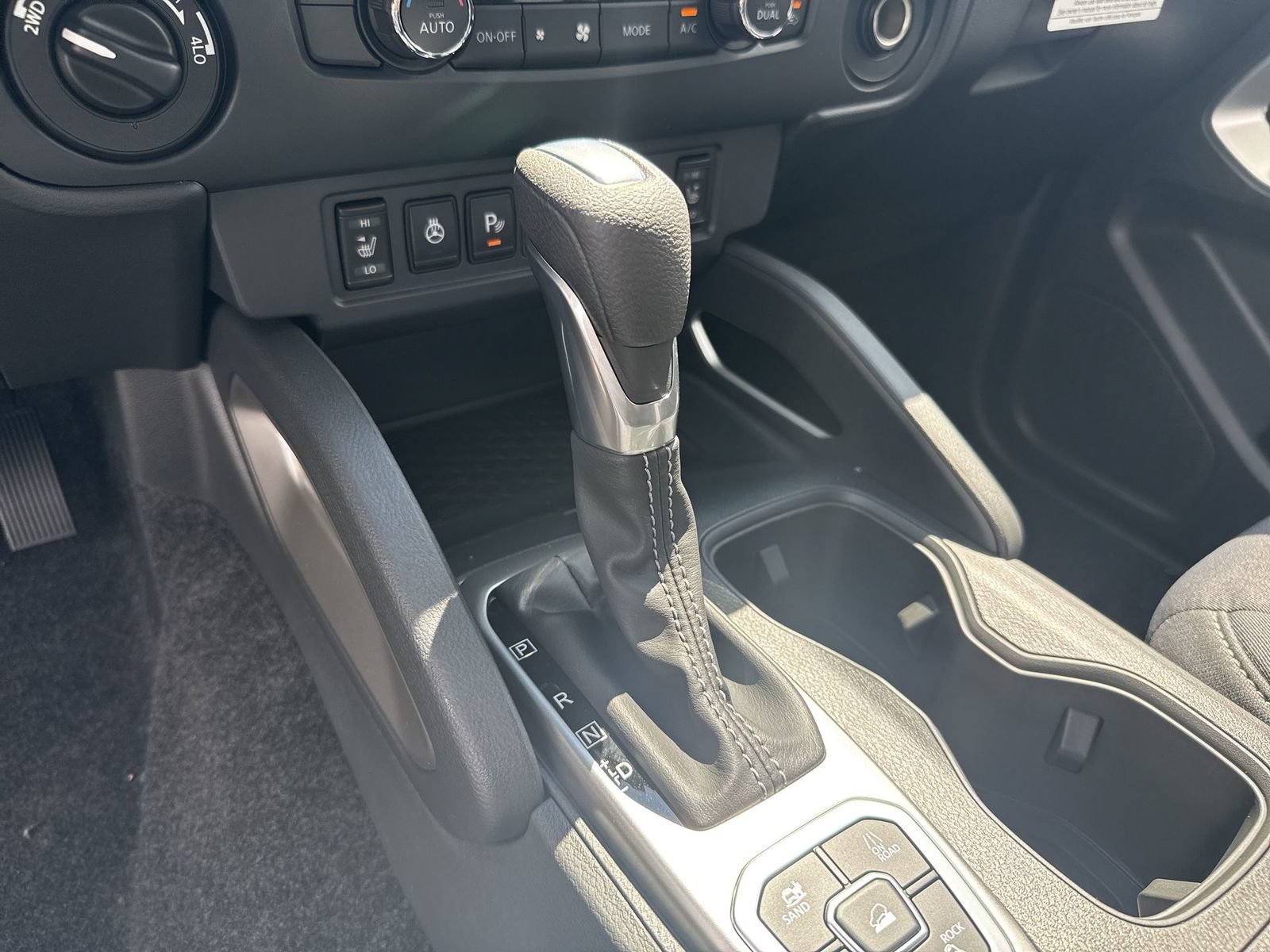 New 2026 Nissan Frontier SV w/ All-Weather Content Package AWD/4WD image 37