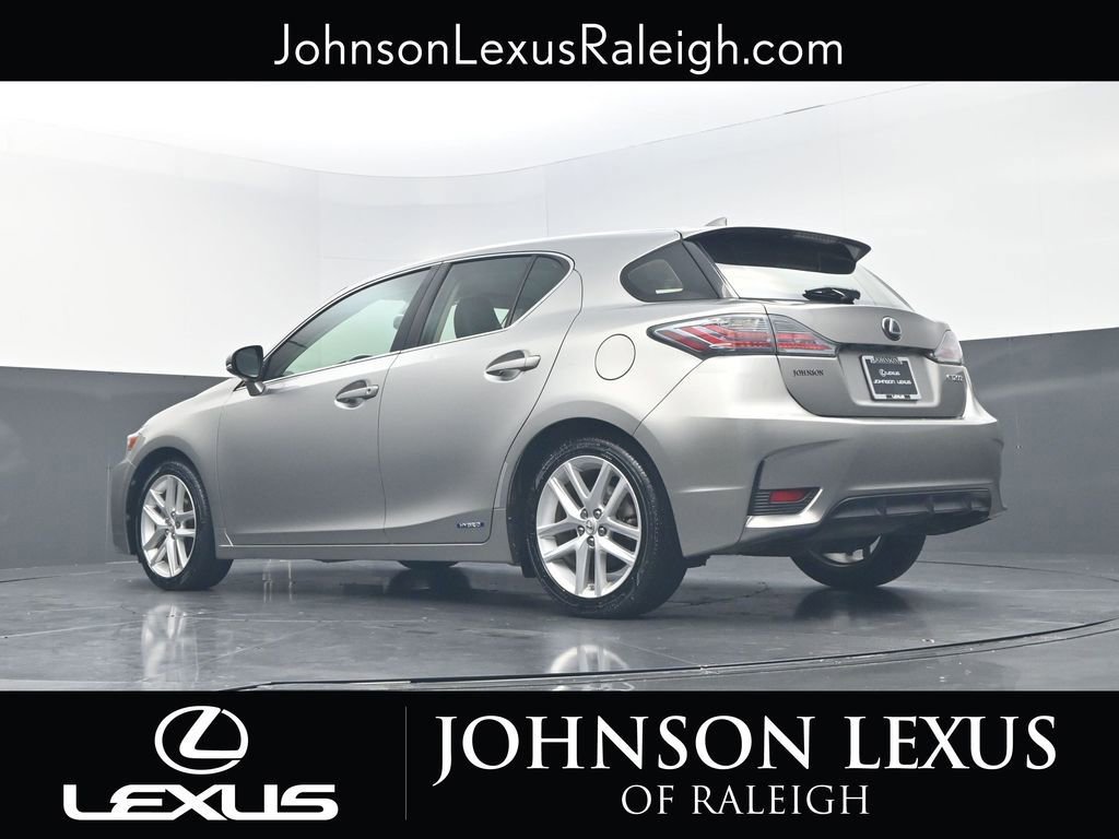 Used 2017 Lexus CT 200h image 18