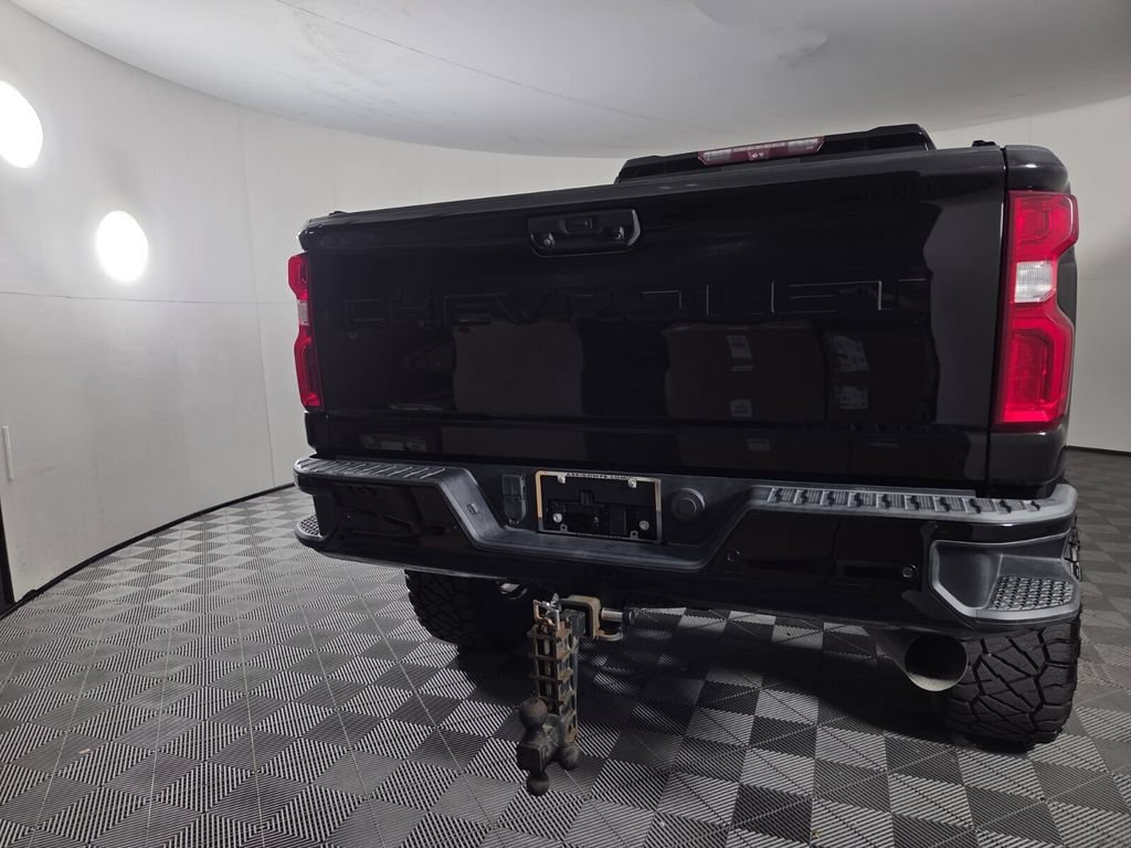 Used 2020 Chevrolet Silverado 2500 High Country w/ Z71 Off-Road Package AWD/4WD image 5