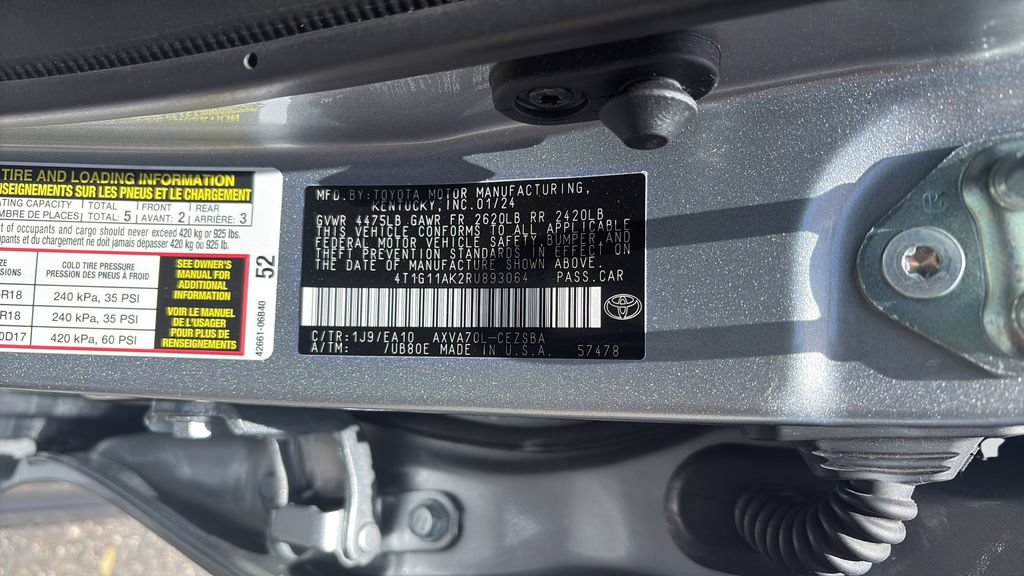 Used 2024 Toyota Camry SE w/ Cold Weather Package FWD image 25