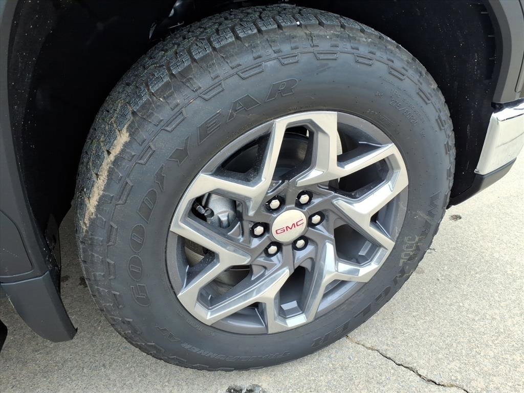 New 2026 GMC Sierra 1500 SLT w/ SLT Premium Package image 10