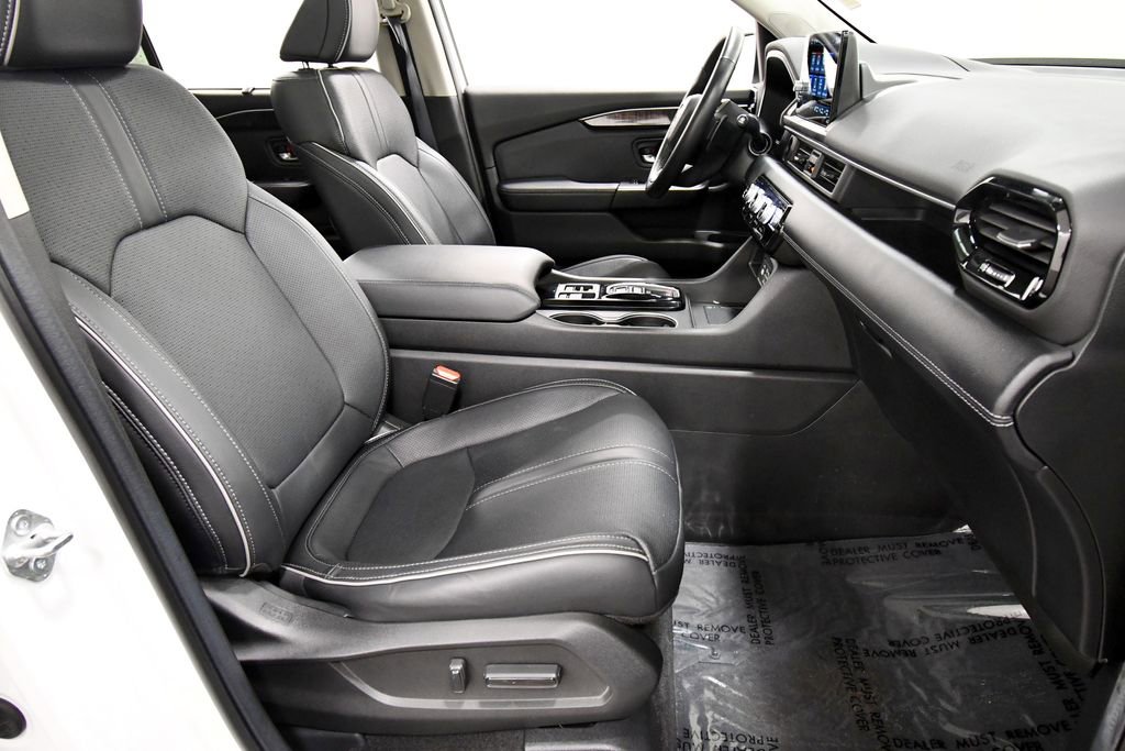 Certified 2025 Honda Pilot Elite image 19