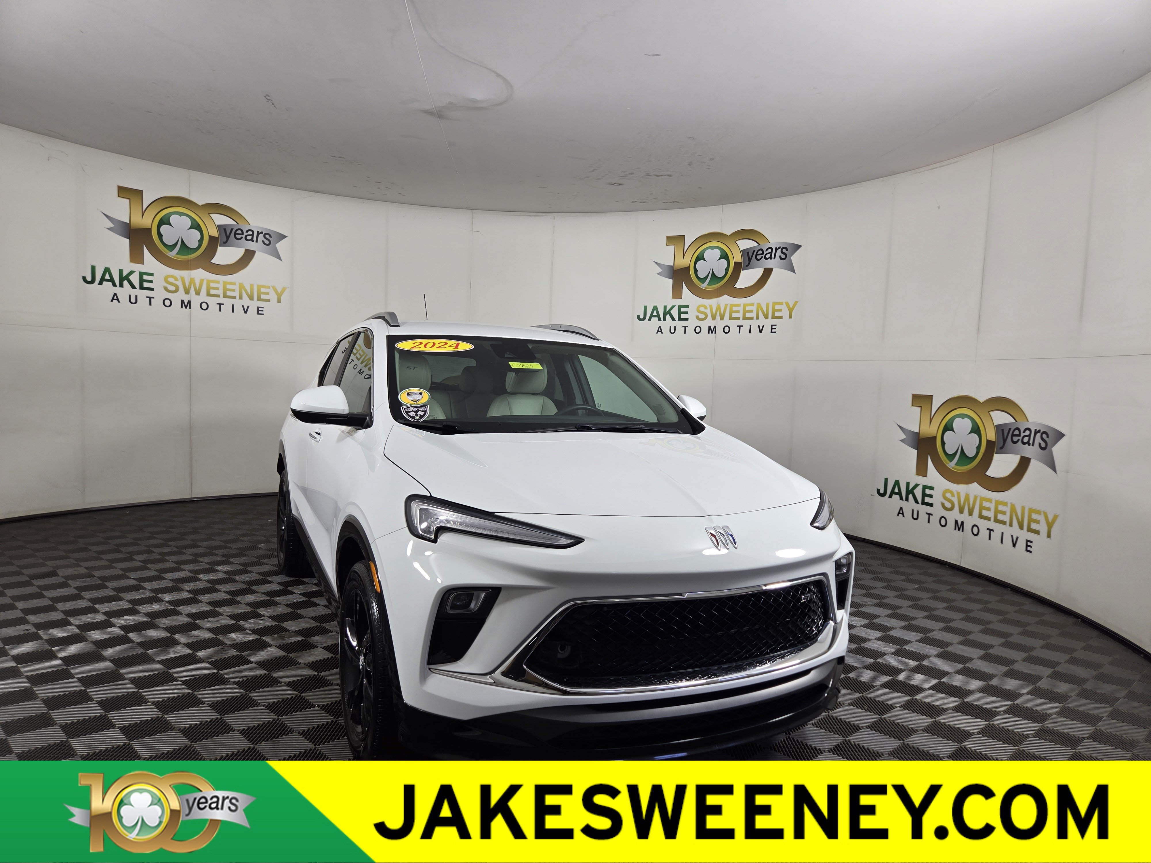 Used 2024 Buick Encore GX Sport Touring FWD image 1