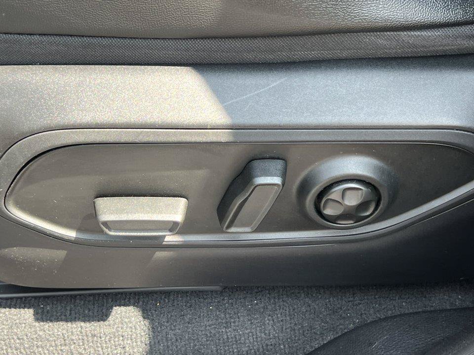 Used 2023 Jeep Grand Cherokee Limited AWD/4WD image 8