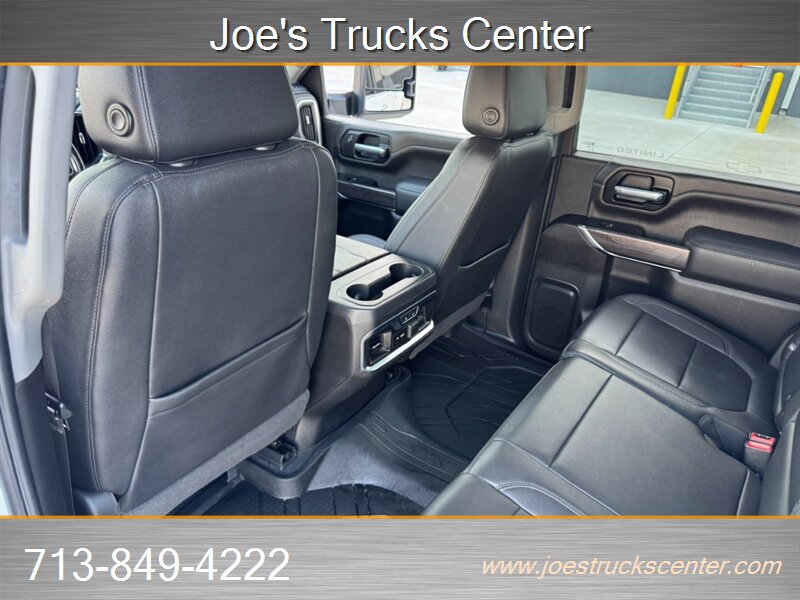 Used 2021 Chevrolet Silverado 3500 LTZ w/ LTZ Convenience Package AWD/4WD image 31