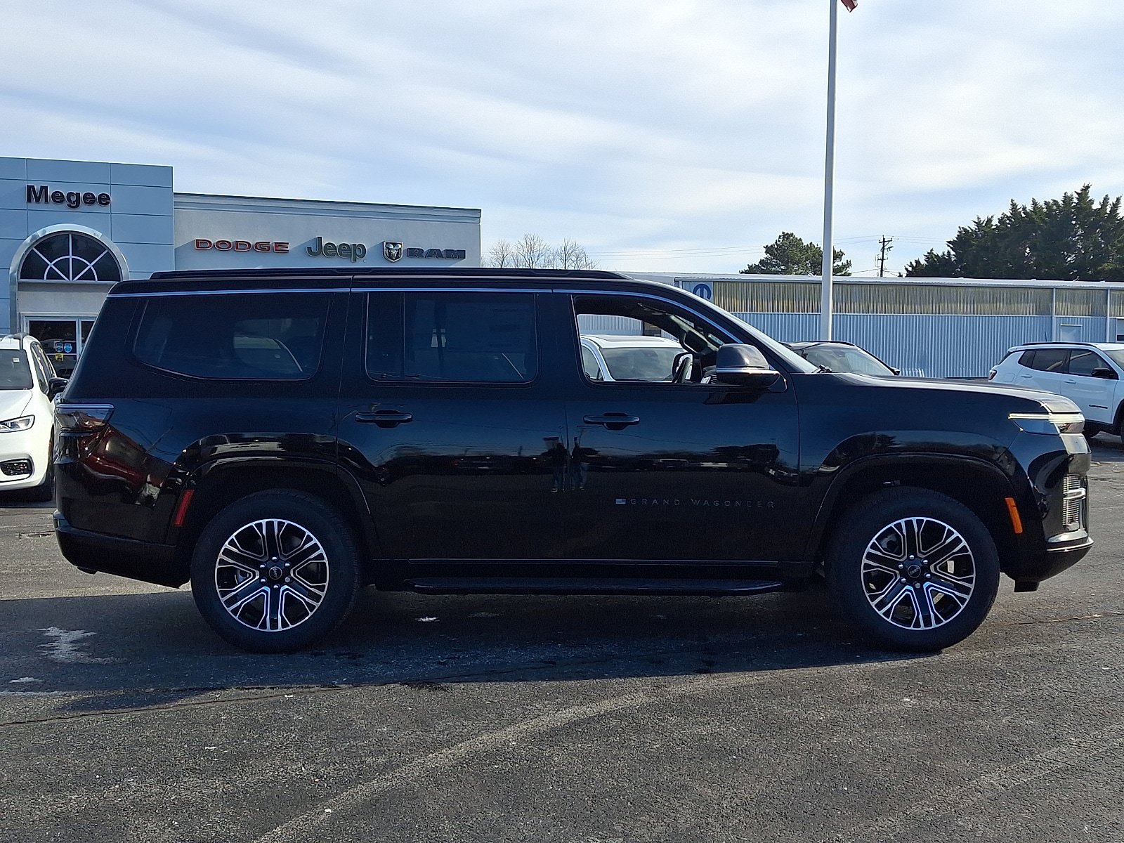 New 2026 Jeep Grand Wagoneer 4WD image 7