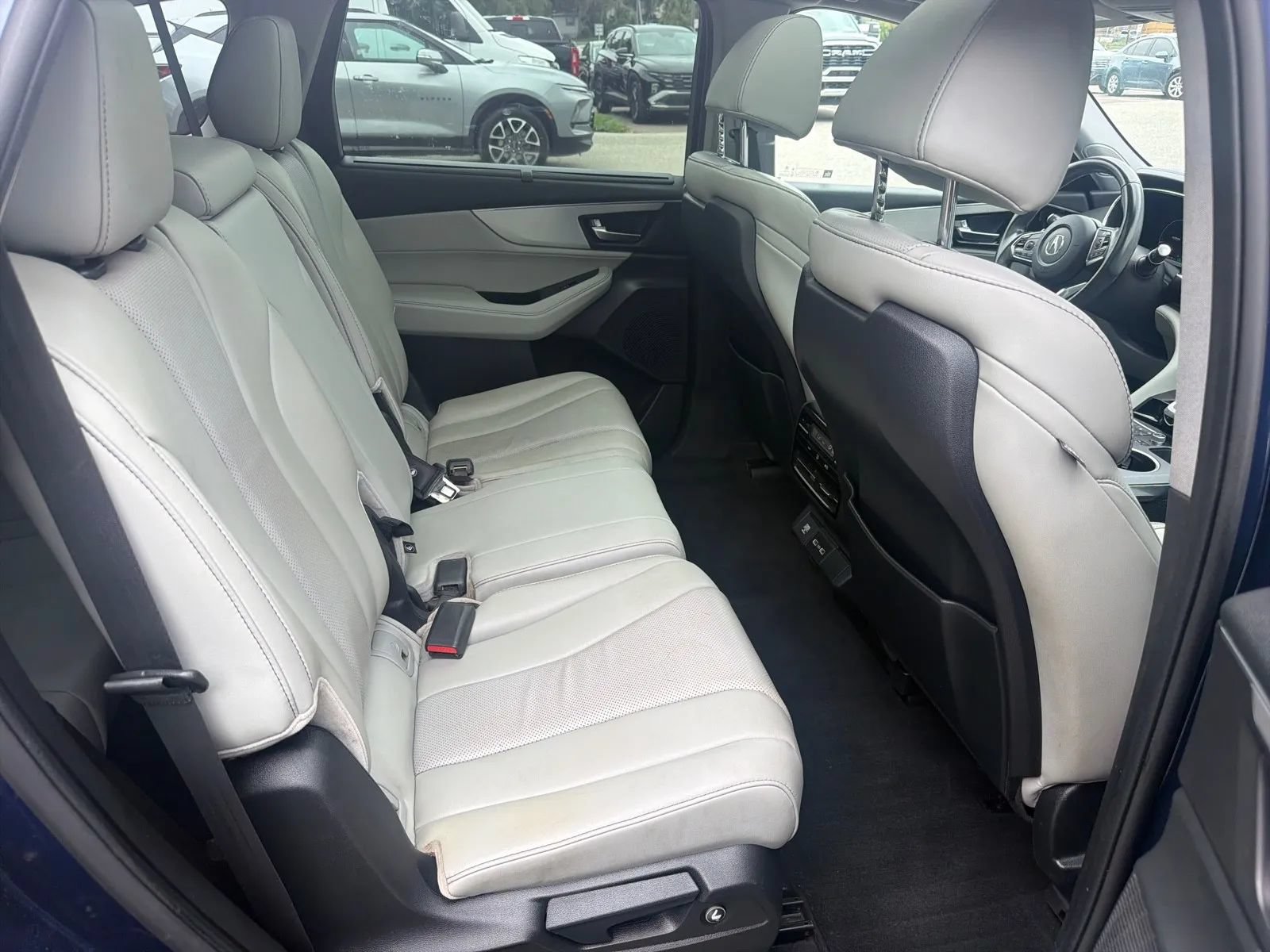 Used 2022 Acura MDX w/ Technology Package FWD image 22