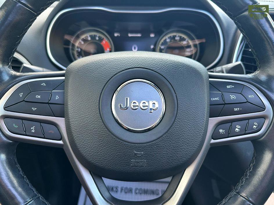 Used 2021 Jeep Cherokee Limited image 32