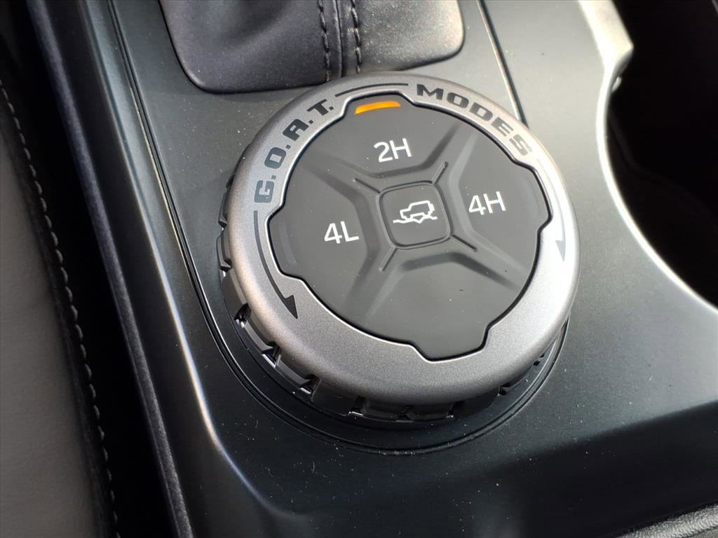 New 2025 Ford Bronco Outer Banks image 5