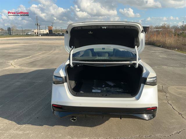 New 2026 Nissan Sentra SR w/ SR Premium Package image 7