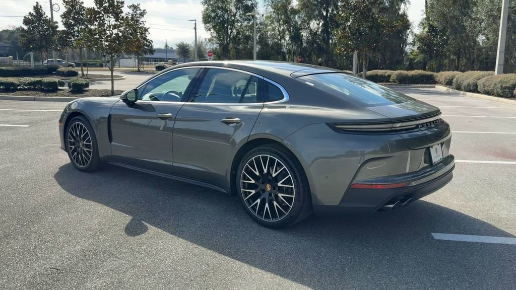 New 2025 Porsche Panamera 4 image 6