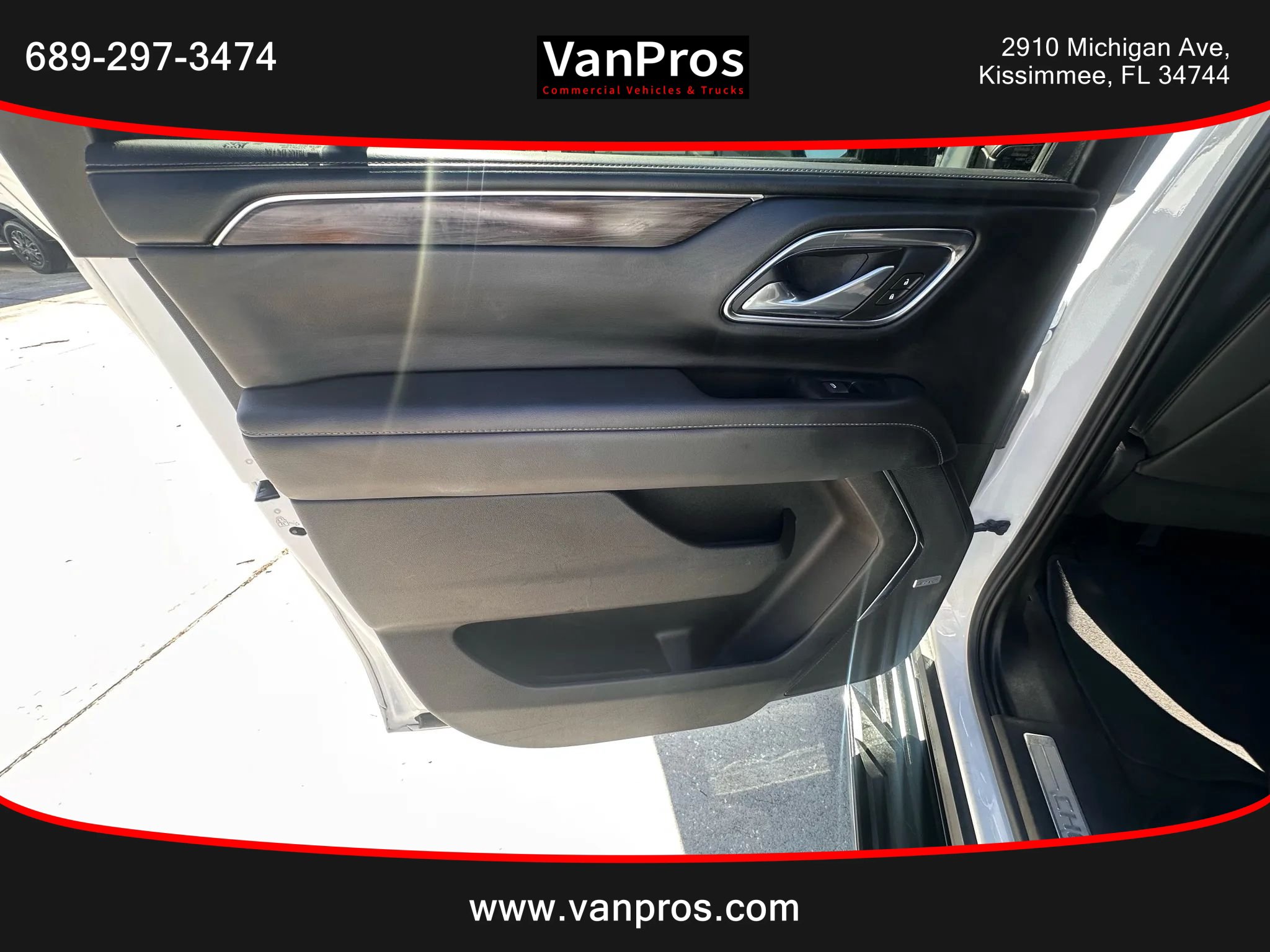 Used 2023 Chevrolet Suburban LT AWD/4WD image 12