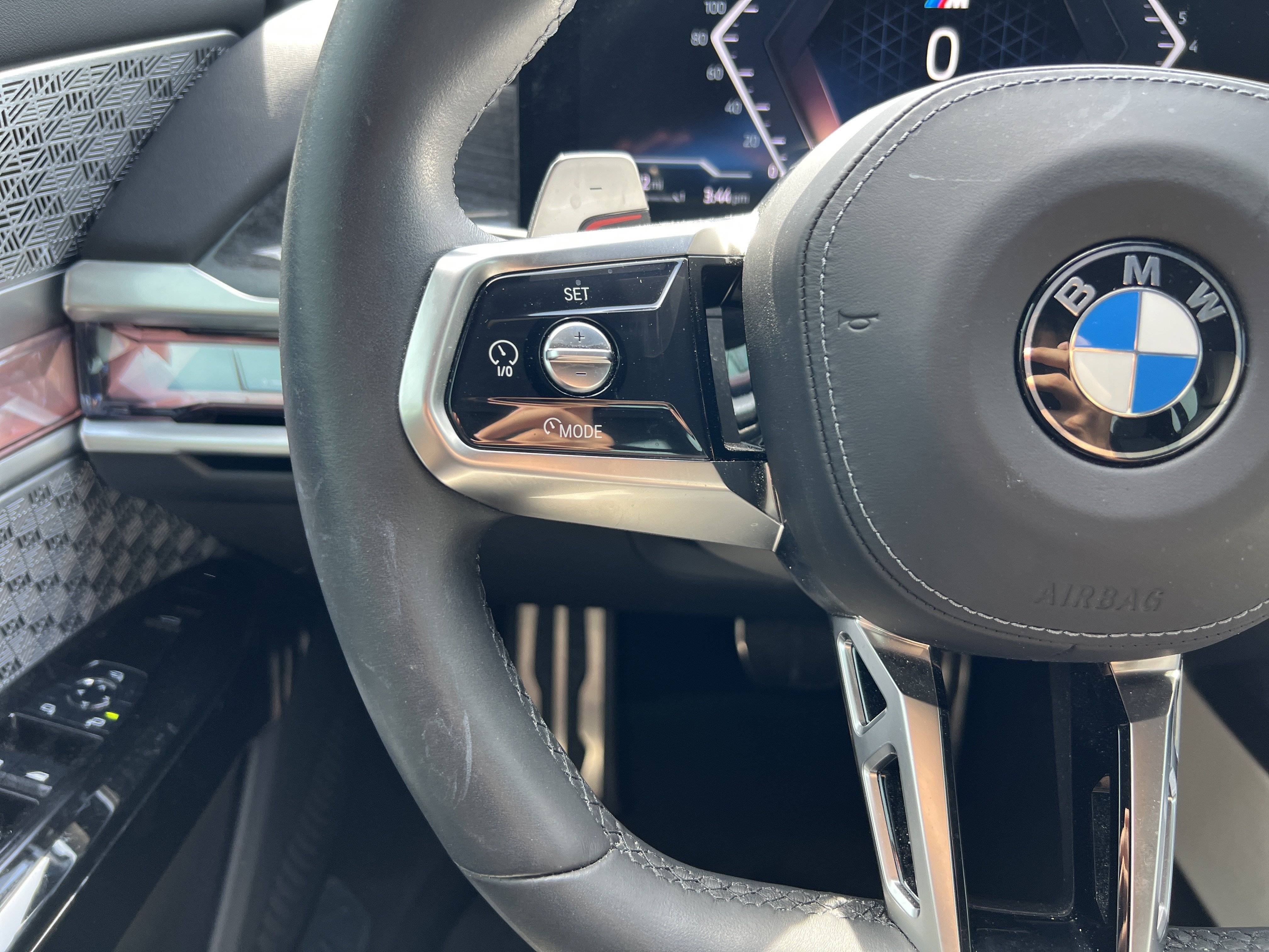 Used 2023 BMW 740i RWD image 19