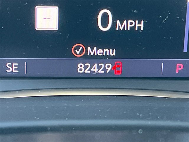 Used 2023 GMC Acadia SLE w/ Driver Convenience Package image 28