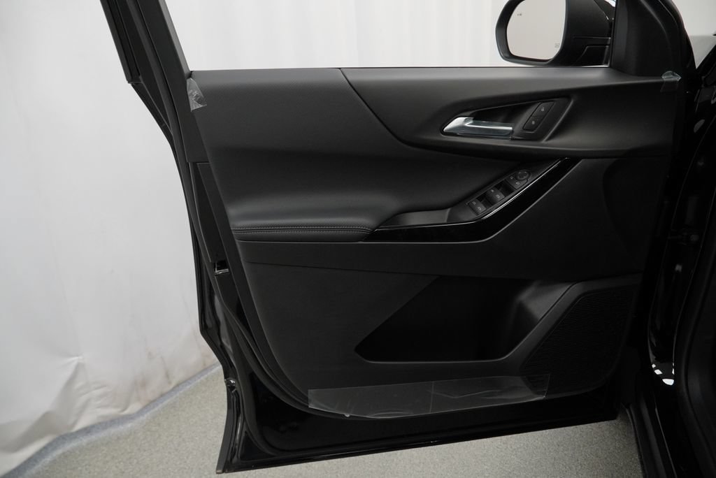 New 2027 Chevrolet Equinox LT FWD image 22