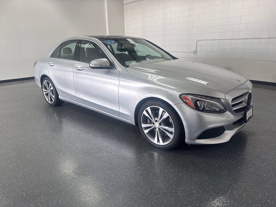 Used 2015 Mercedes-Benz C 300 4MATIC Sedan image 2