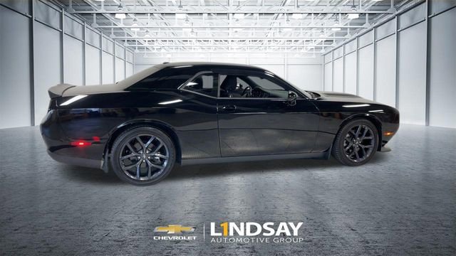 Used 2023 Dodge Challenger R/T w/ Blacktop Package image 2