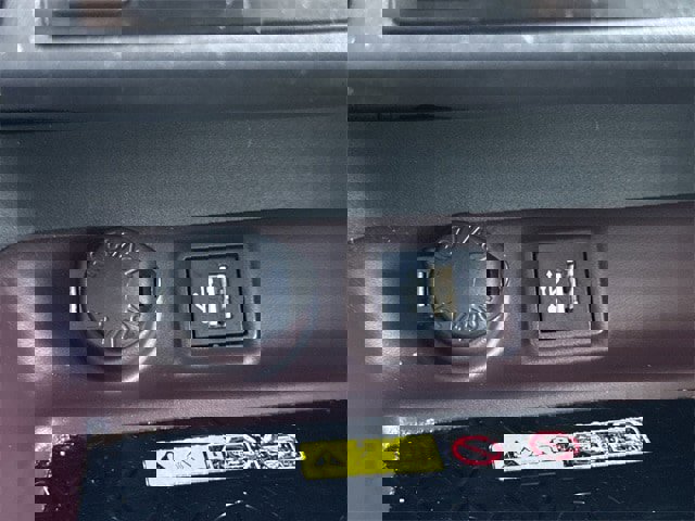 Used 2023 Toyota RAV4 Limited image 22