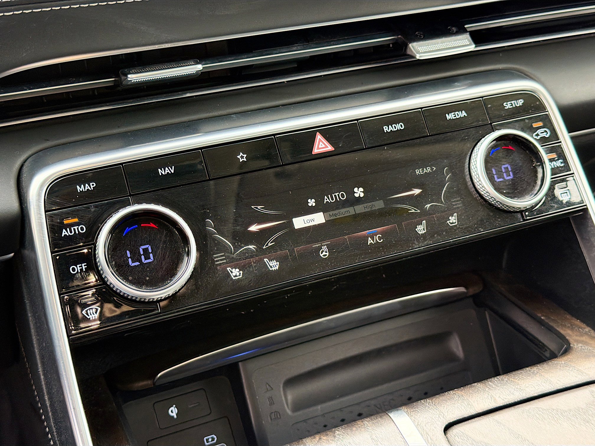 Used 2024 Genesis GV80 3.5T image 36