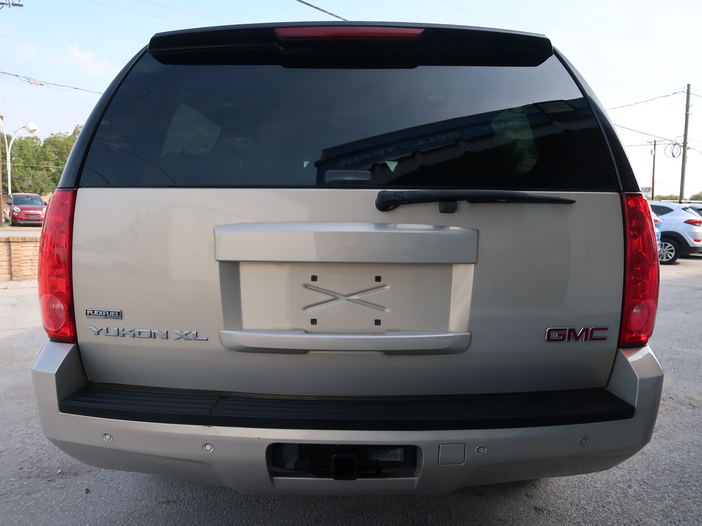 Used 2008 GMC Yukon XL SLE w/ Convenience Package RWD image 10
