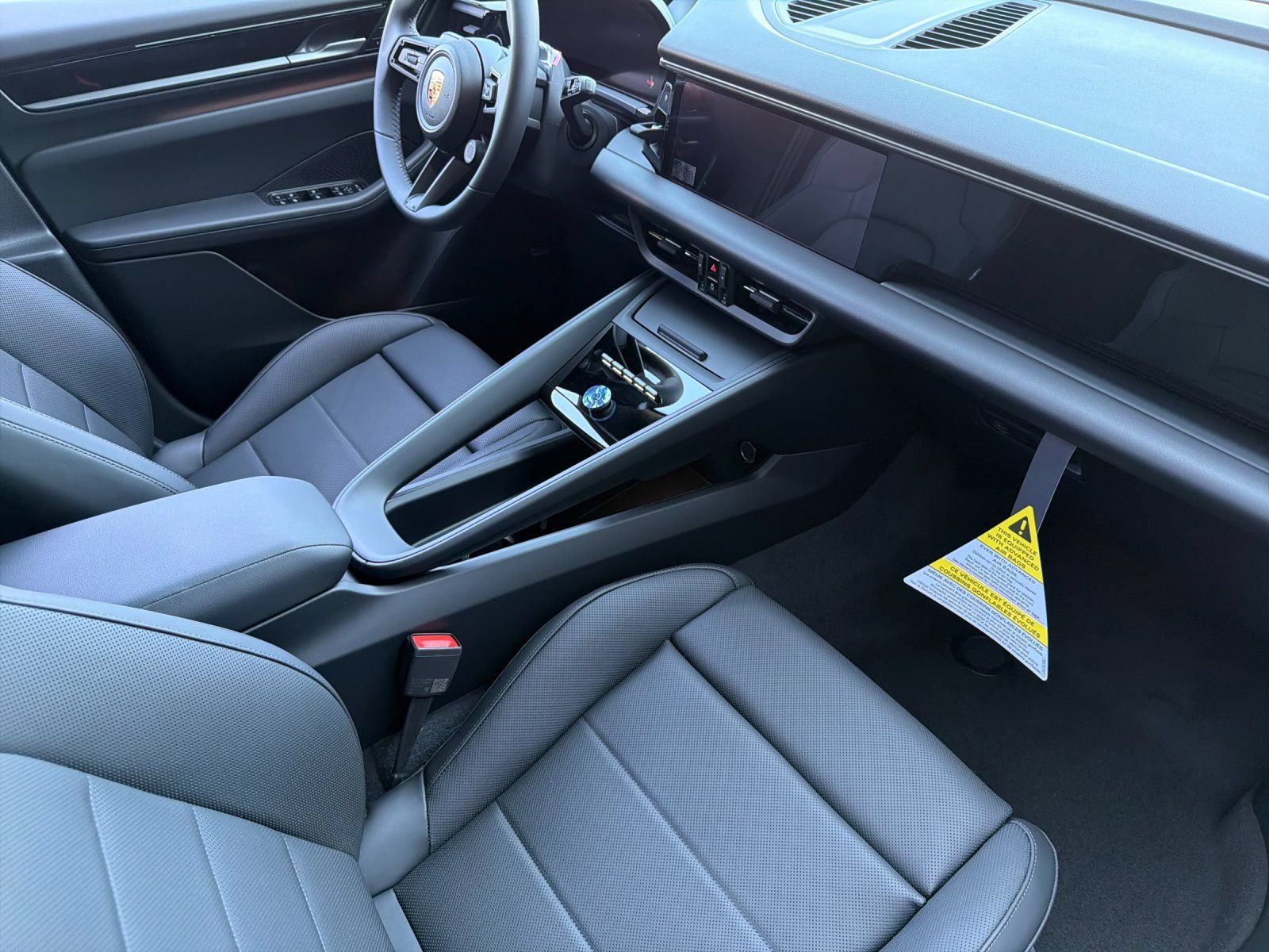 New 2026 Porsche Macan 4 Electric AWD/4WD image 15