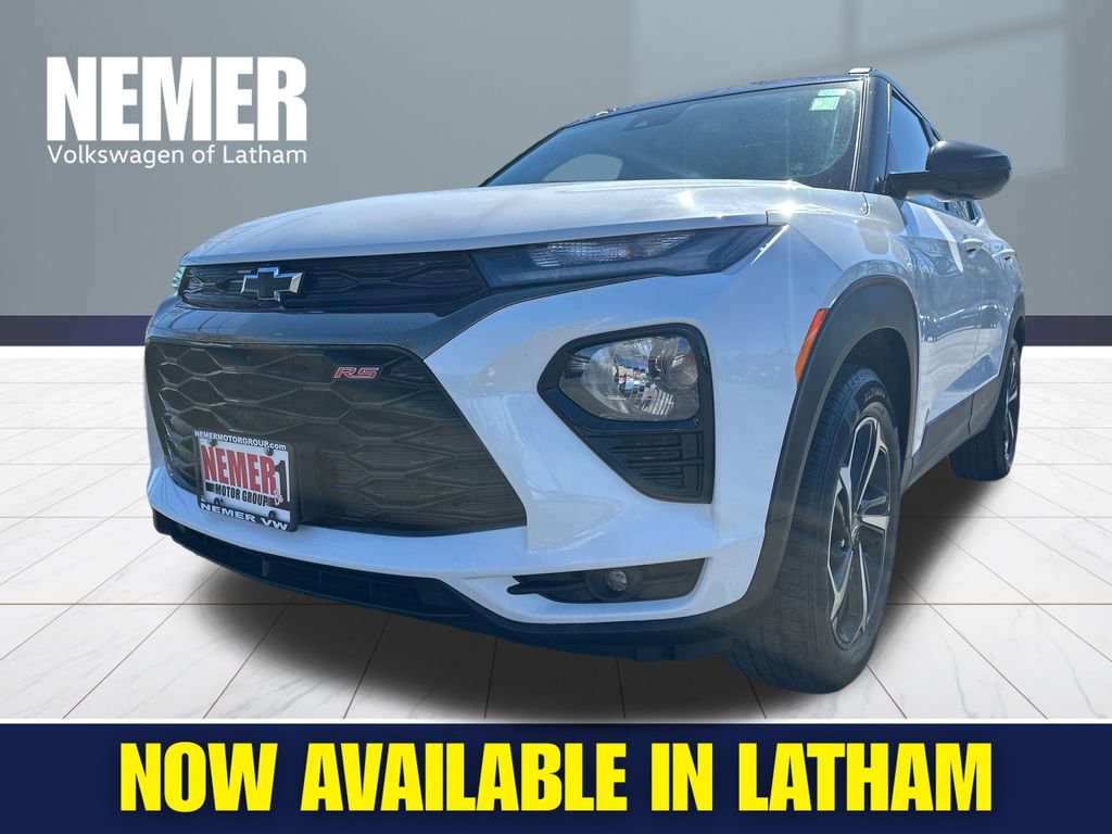 Used 2023 Chevrolet TrailBlazer RS w/ Convenience Package AWD/4WD image 1