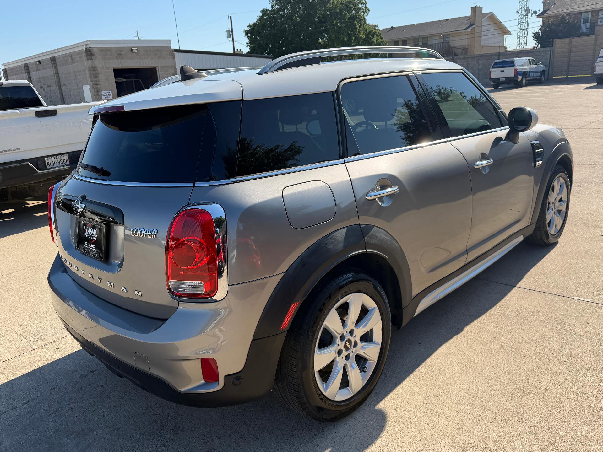 Used 2017 MINI Cooper Countryman FWD image 6