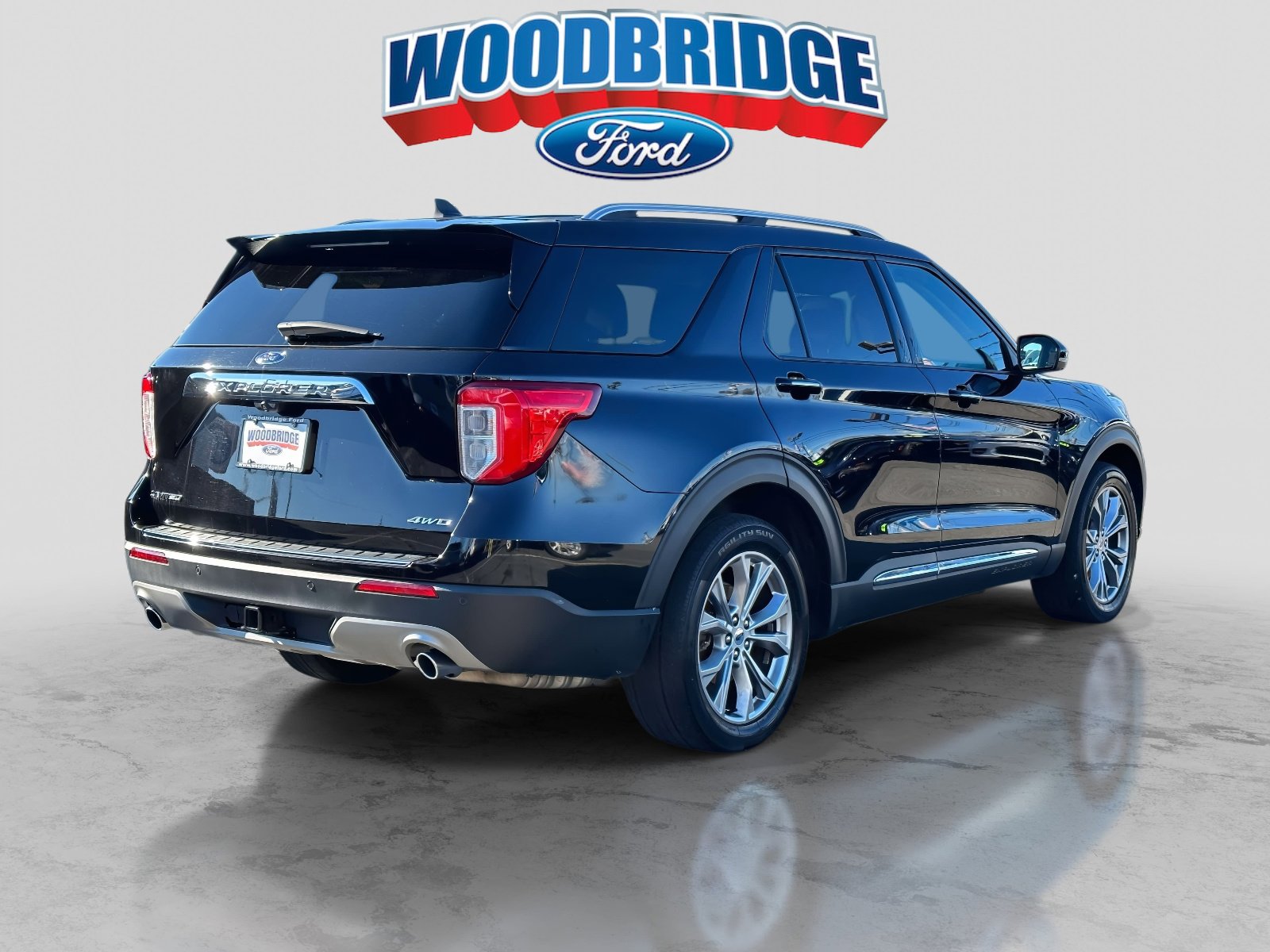 Used 2022 Ford Explorer Limited w/ Equipment Group 301A image 4
