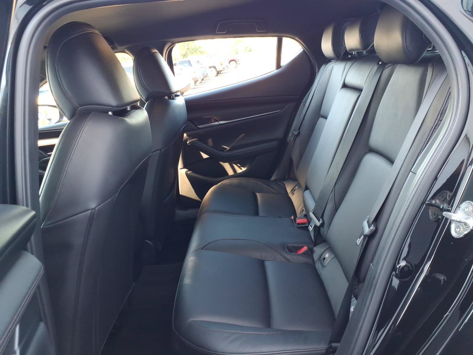 Used 2024 MAZDA MAZDA3 s FWD image 8