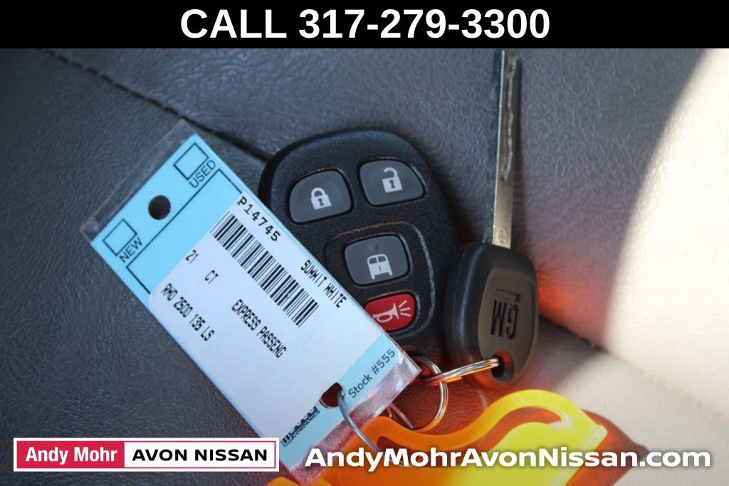 Used 2021 Chevrolet Express 2500 LS w/ Driver Convenience Package RWD image 23