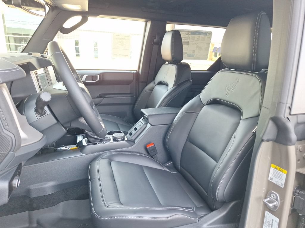 New 2026 Ford Bronco Outer Banks AWD/4WD image 3