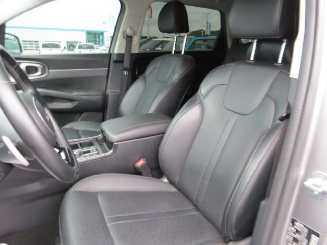 Used 2022 Kia Sorento EX FWD image 18