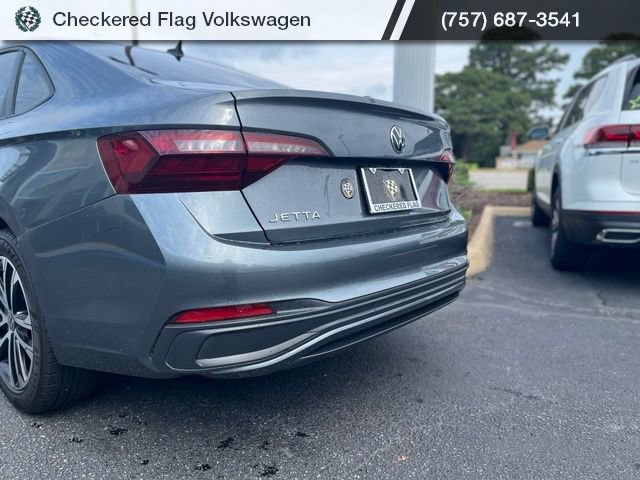 Used 2024 Volkswagen Jetta Sport FWD image 9