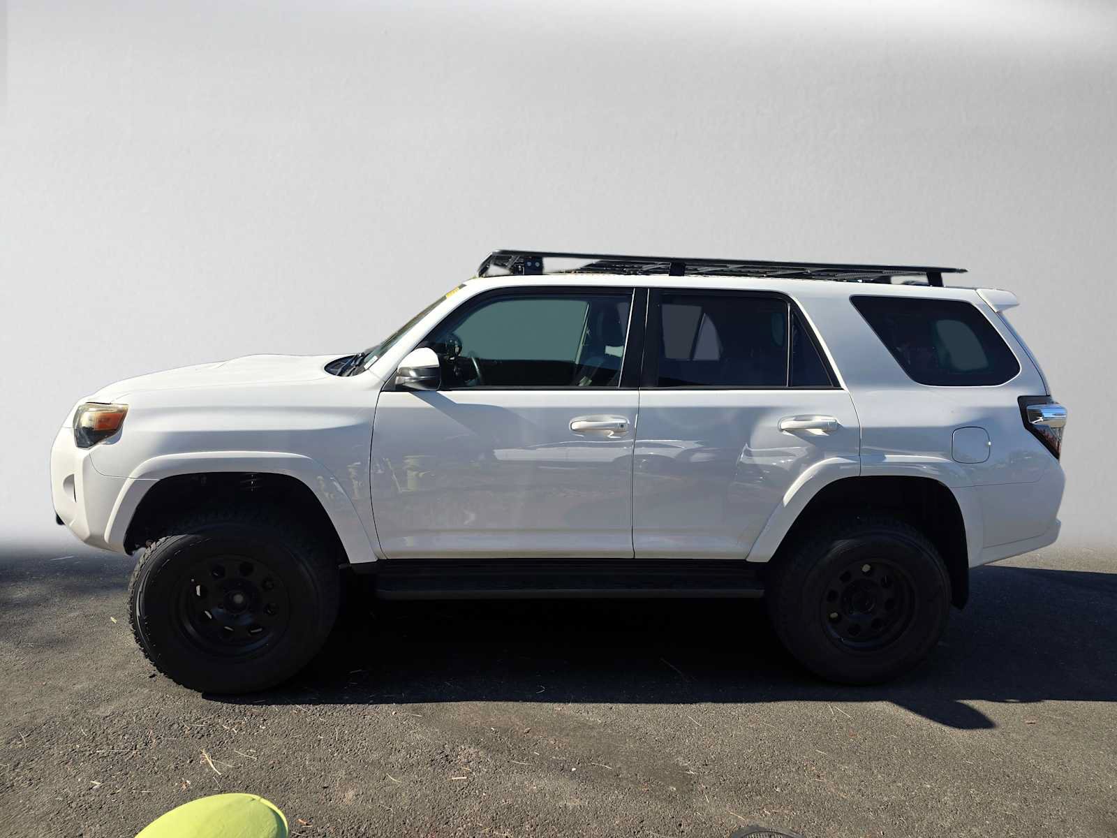 Used 2016 Toyota 4Runner Trail AWD/4WD image 6