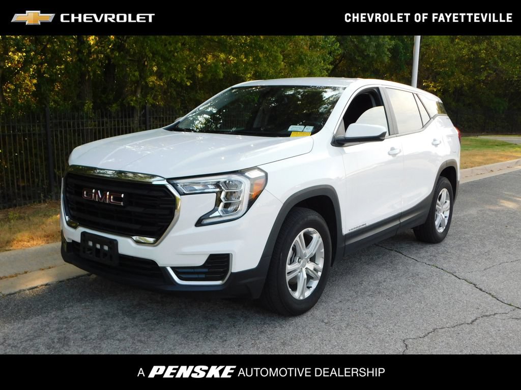 Used 2024 GMC Terrain SLE