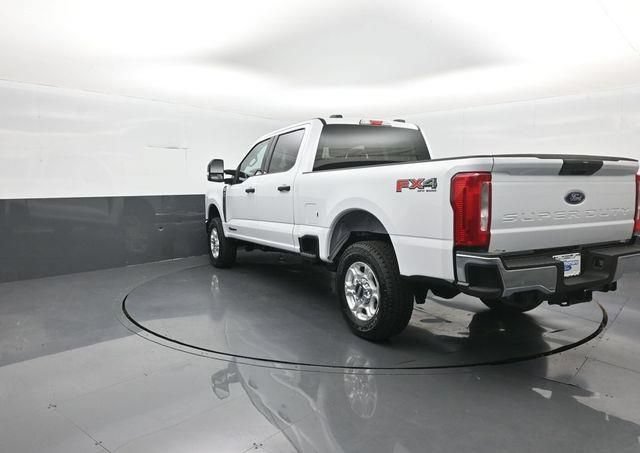 New 2026 Ford F250 XLT w/ FX4 Off-Road Package AWD/4WD image 5