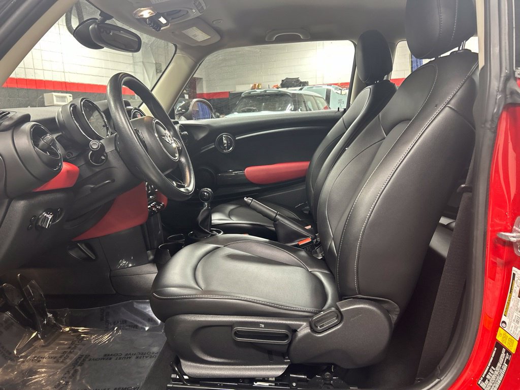 Used 2017 MINI Cooper 2-Door Hardtop FWD image 21