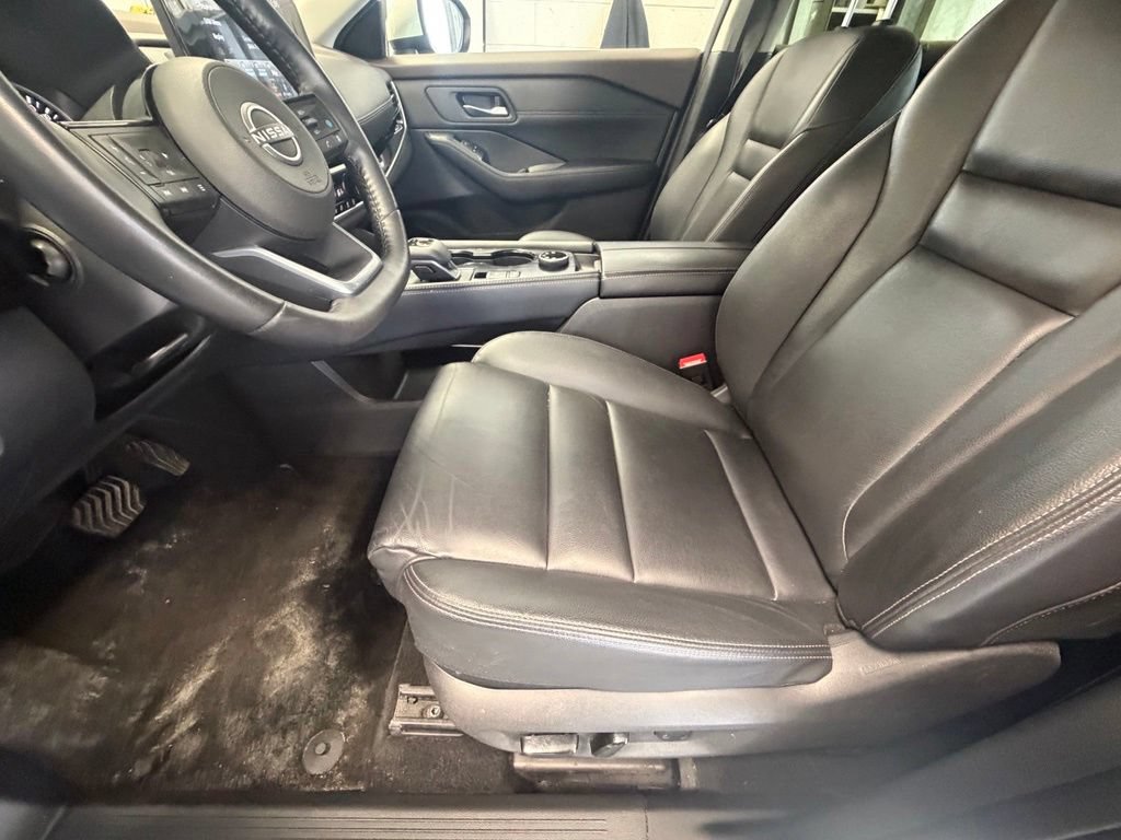 Used 2023 Nissan Rogue SL AWD/4WD image 17