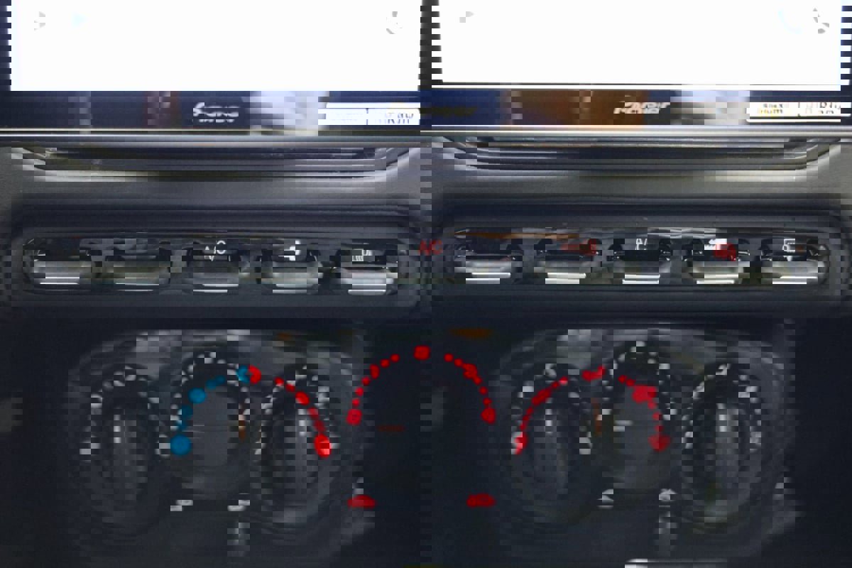 Used 2015 Alfa Romeo 4C Coupe w/ Leather Interior Group image 17