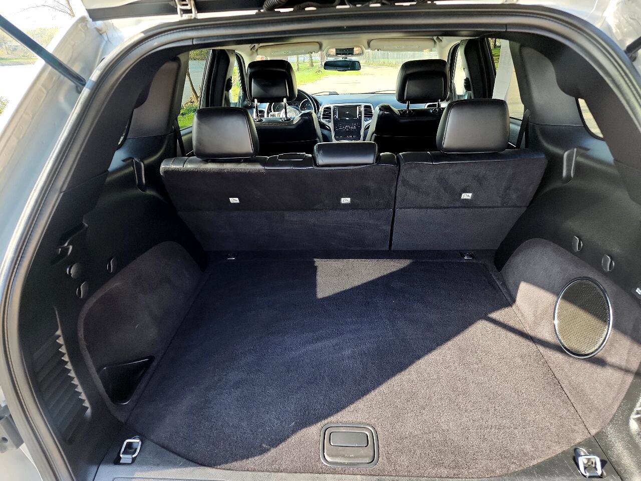 Used 2012 Jeep Grand Cherokee Laredo image 11