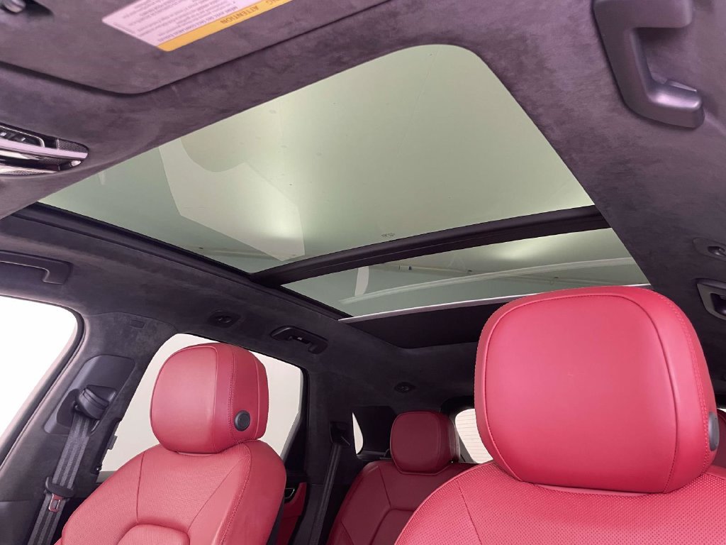 Certified 2023 Porsche Cayenne GTS AWD/4WD image 18