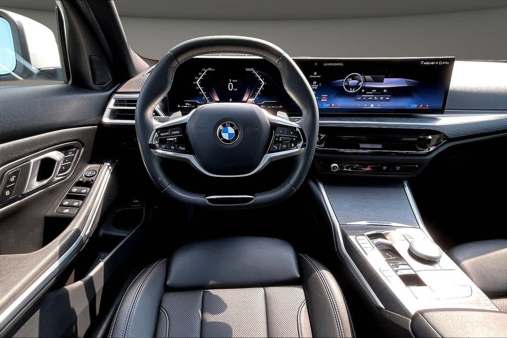 Used 2025 BMW 330i Sedan RWD image 11