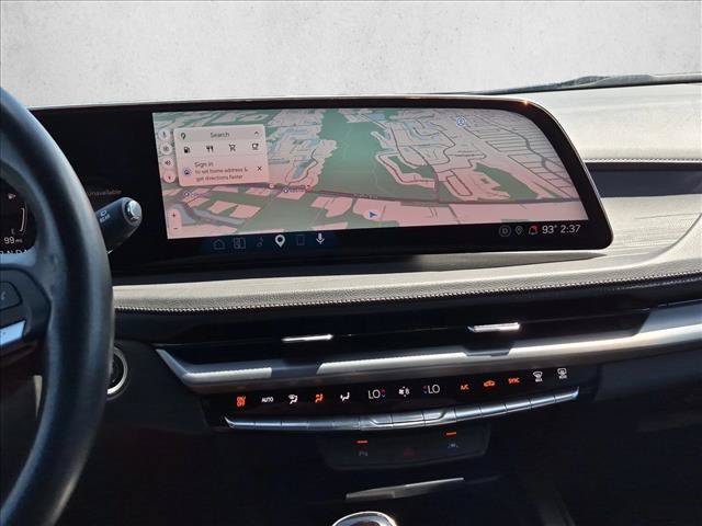Used 2025 Cadillac XT4 Premium Luxury FWD image 11