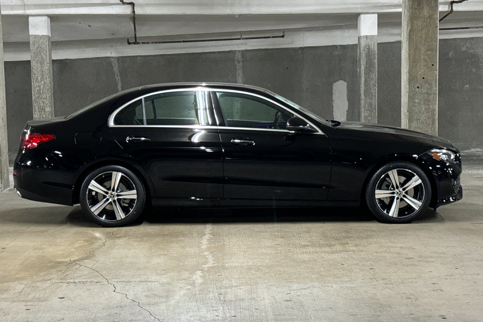 New 2025 Mercedes-Benz C 300 4MATIC Sedan image 2